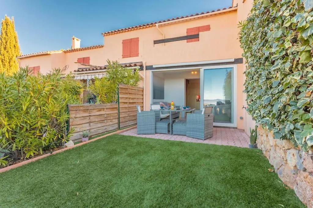 Joli 43M2 , Vue Mer , Piscine , Parking Saint-Raphaël Apartamento